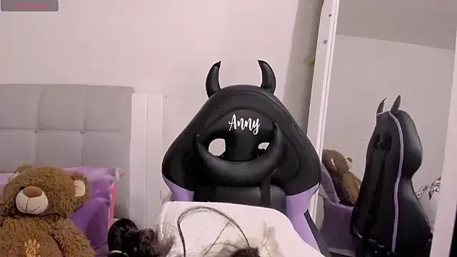 Any_Roussee on StripChat