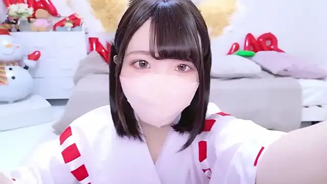 Anzu_xx on StripChat