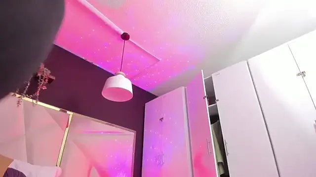 April_bowie on StripChat