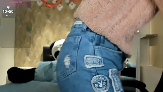 april_dumont on StripChat