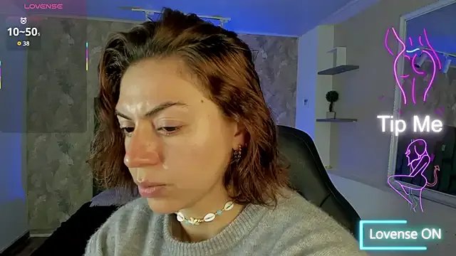 april_dumont on StripChat