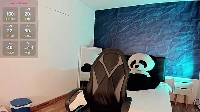 april_dumont on StripChat