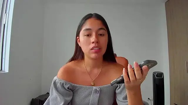 AriaMontgomery on StripChat