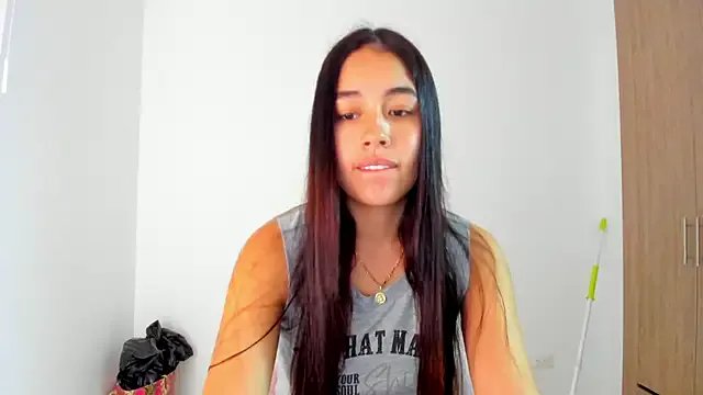 AriaMontgomery on StripChat