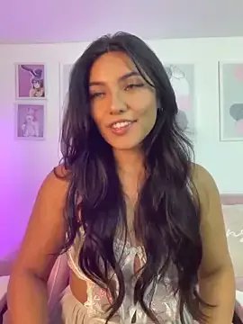 ariana_bae_ on StripChat 