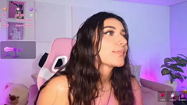 ariana_bae_ on StripChat 