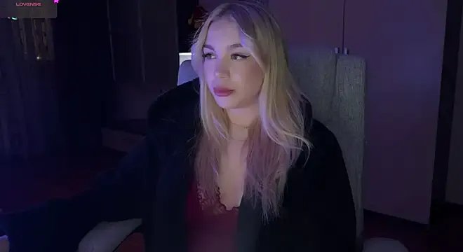 ariashaa on StripChat