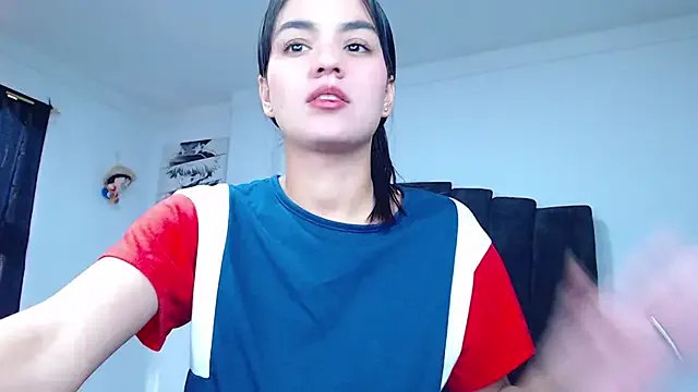 Ariel_Zeo1 on StripChat