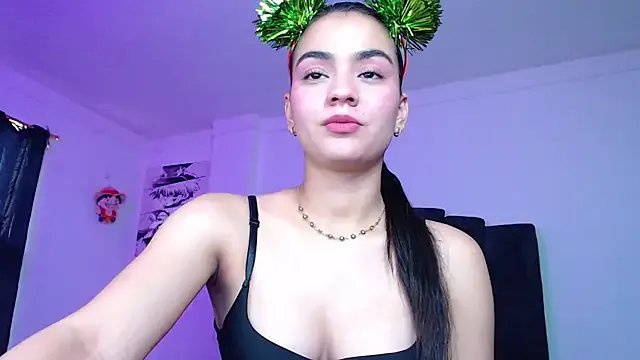 Ariel_Zeo1 on StripChat