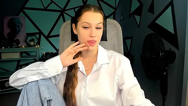 ArielSykes on StripChat