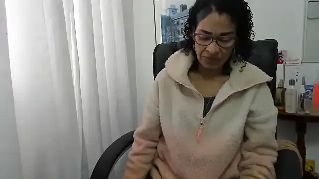 Aries_Mature on StripChat