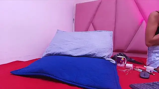 arl_chloee on StripChat