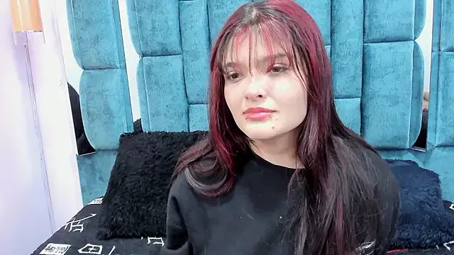 ARTEMISAKIM on StripChat