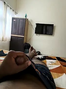 aryaaap on StripChat