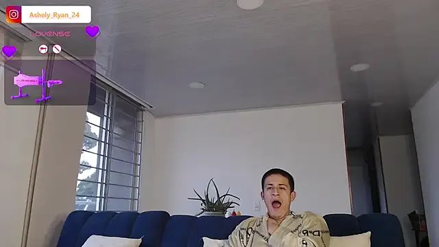 ashely_ryan24 on StripChat