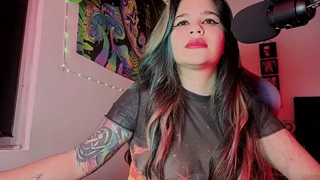 AshGraven on StripChat