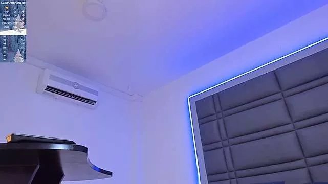 Ashly_Miller on StripChat