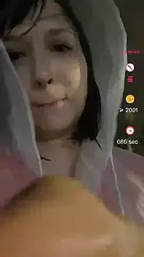 ashy_7999 on StripChat