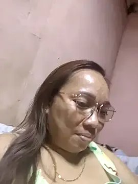 asianwet4u on StripChat