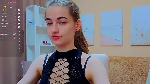 AstoriyaNight on StripChat