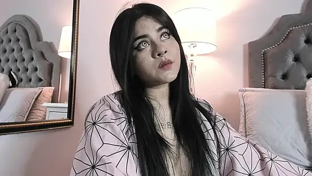 atena_hill on StripChat