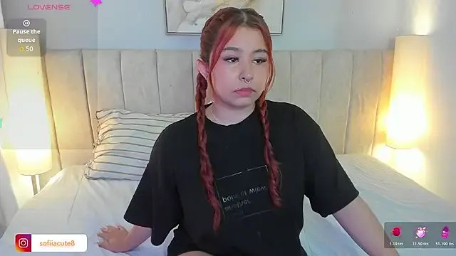 Atenea_cuteee on StripChat