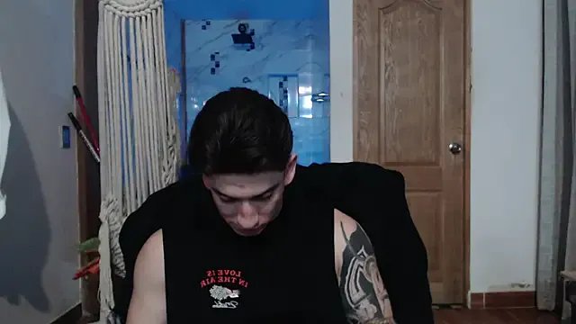 AteneoJr on StripChat