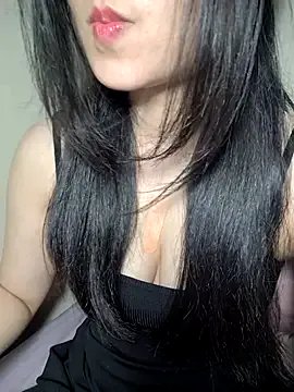 Athena20001 on StripChat