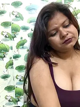 Attractive_Queen_ on StripChat