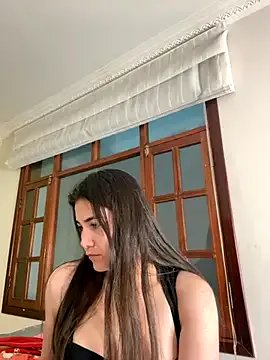 aurora_divine on StripChat