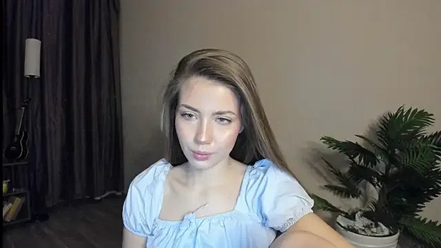 Aurora_Glow21 on StripChat