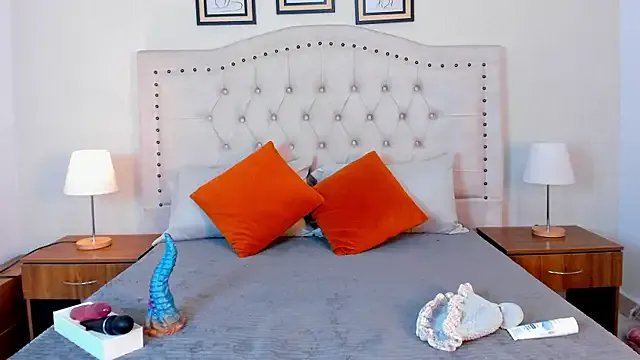 aurora_moonm — tits out