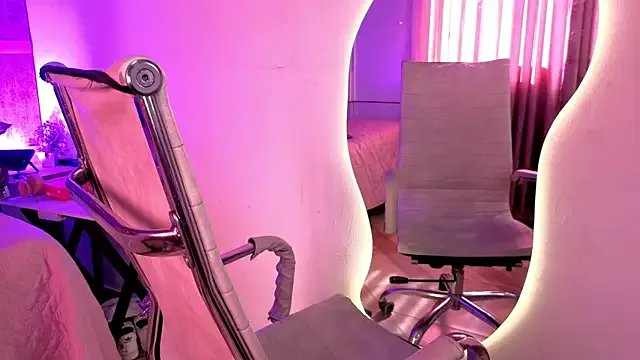 AuroraLanee_ on StripChat