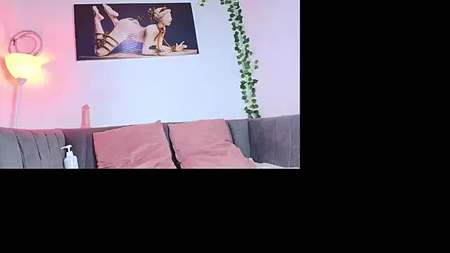 AvaX_777 on StripChat