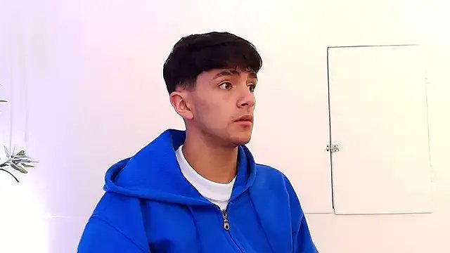 Axel_Draven on StripChat