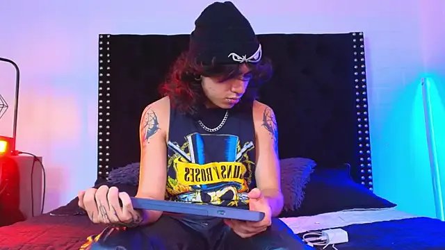 Axell_Kussh — GET NAKED