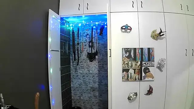 Private BaDSubMiss on StripChat