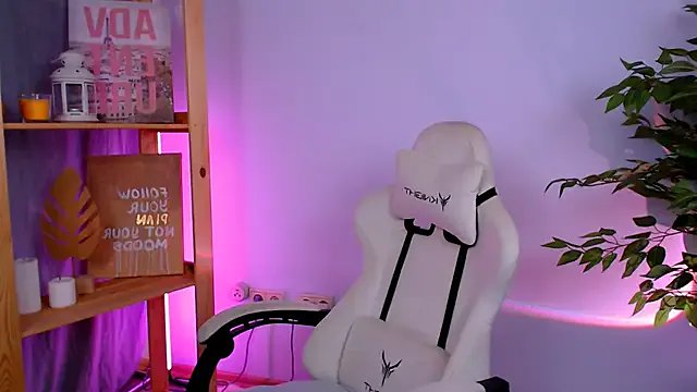 BalerinaCappuccino on StripChat