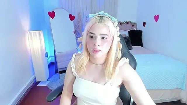 BarbieHannaB_ — Freechat on StripChat