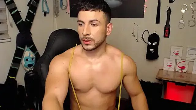 bayronfit — cum show