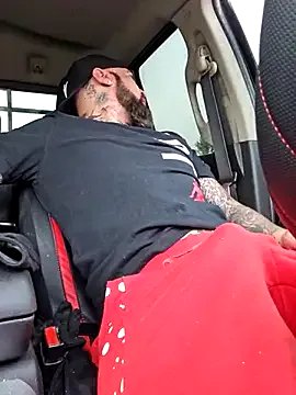 Beardedtattood on StripChat