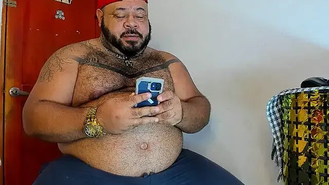 Bearspigdirty on StripChat