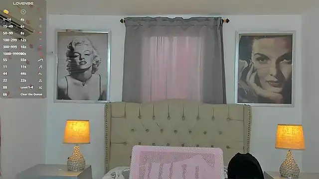 Beautyari_ on StripChat