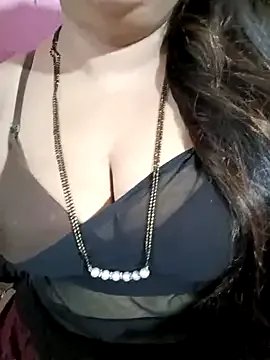 Beautyy38 on StripChat