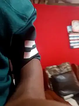 Bedroom_Gangster007 on StripChat