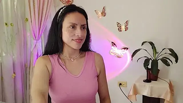 Bella_Exhibition on StripChat