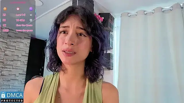 BellaOdisea on StripChat