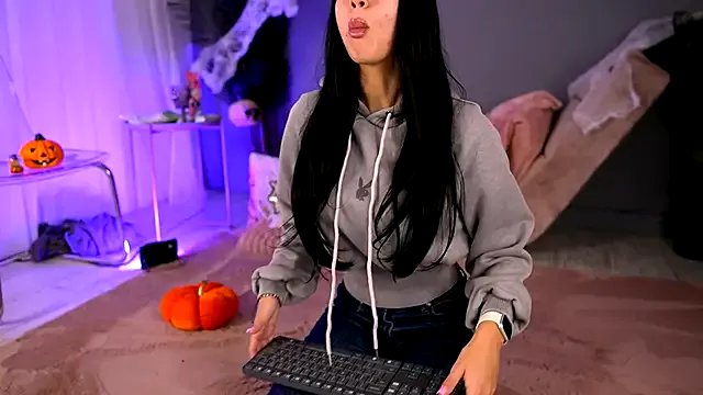 BetsyGonzale on StripChat