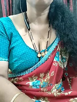 bhuvana_555 on StripChat