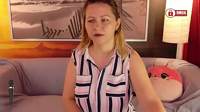 BigBoobsARRI on StripChat